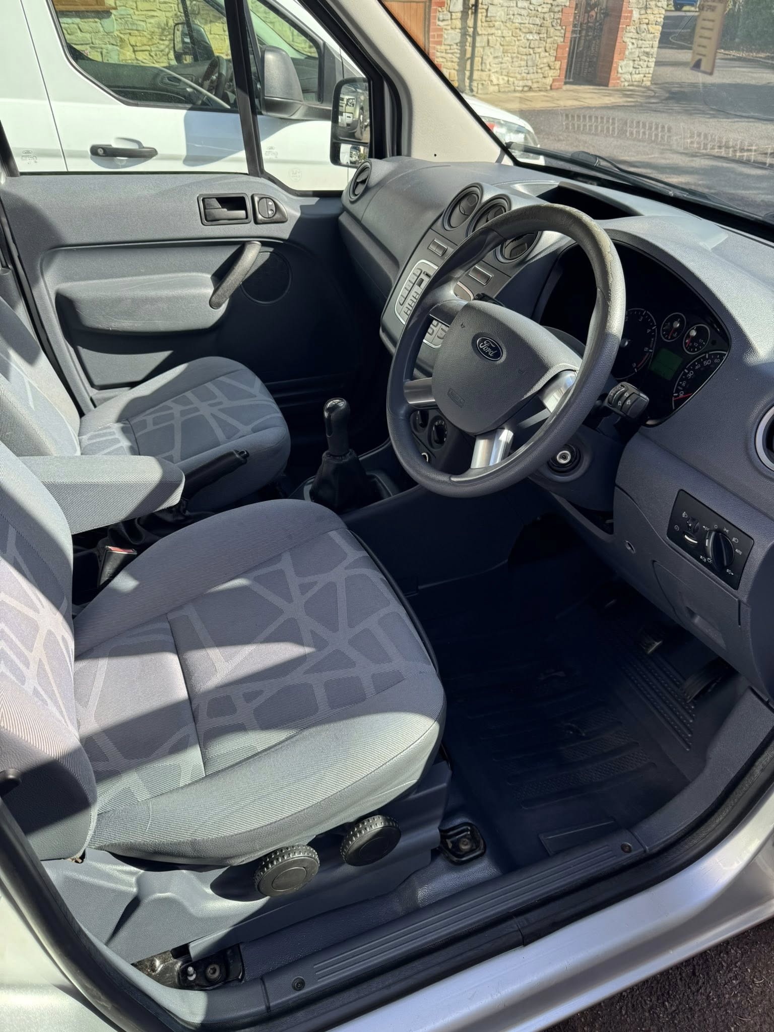 Ford Connect Detail